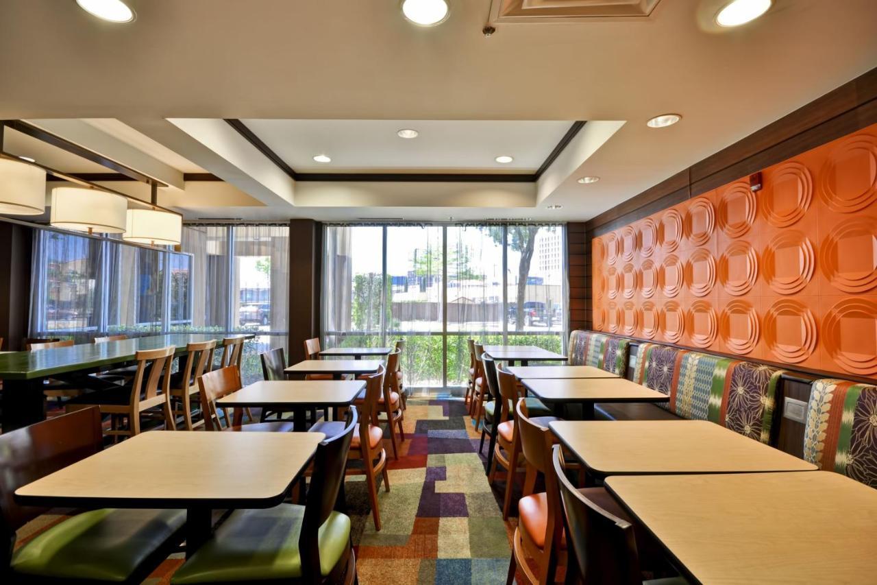 Fairfield Inn & Suites Dallas Medical/Market Center Εξωτερικό φωτογραφία
